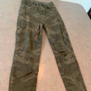 American Eagle Camo Jeggings